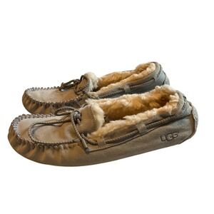 UGG Australia Women's Blue Suede Sheepskin Lined Moccasin Slippers Size 7